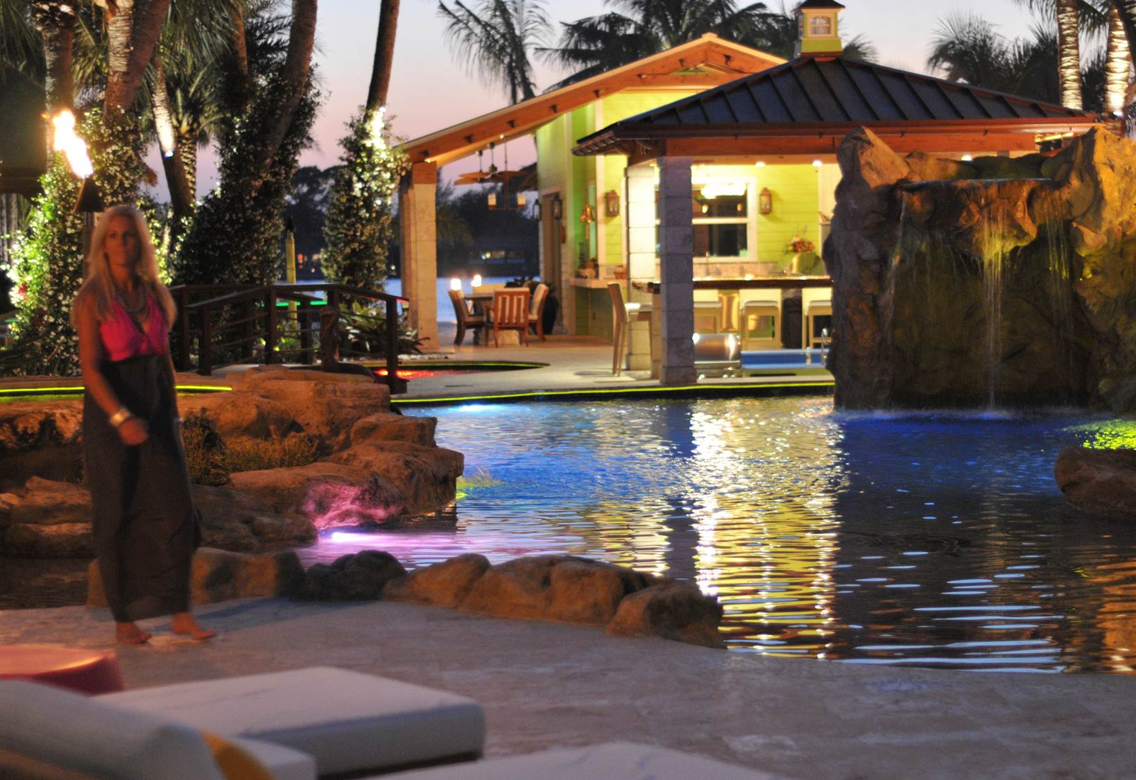 Merrits pool at night